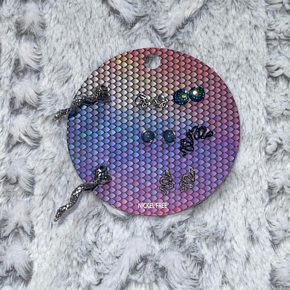 Hot Topic Snake Earring Pack